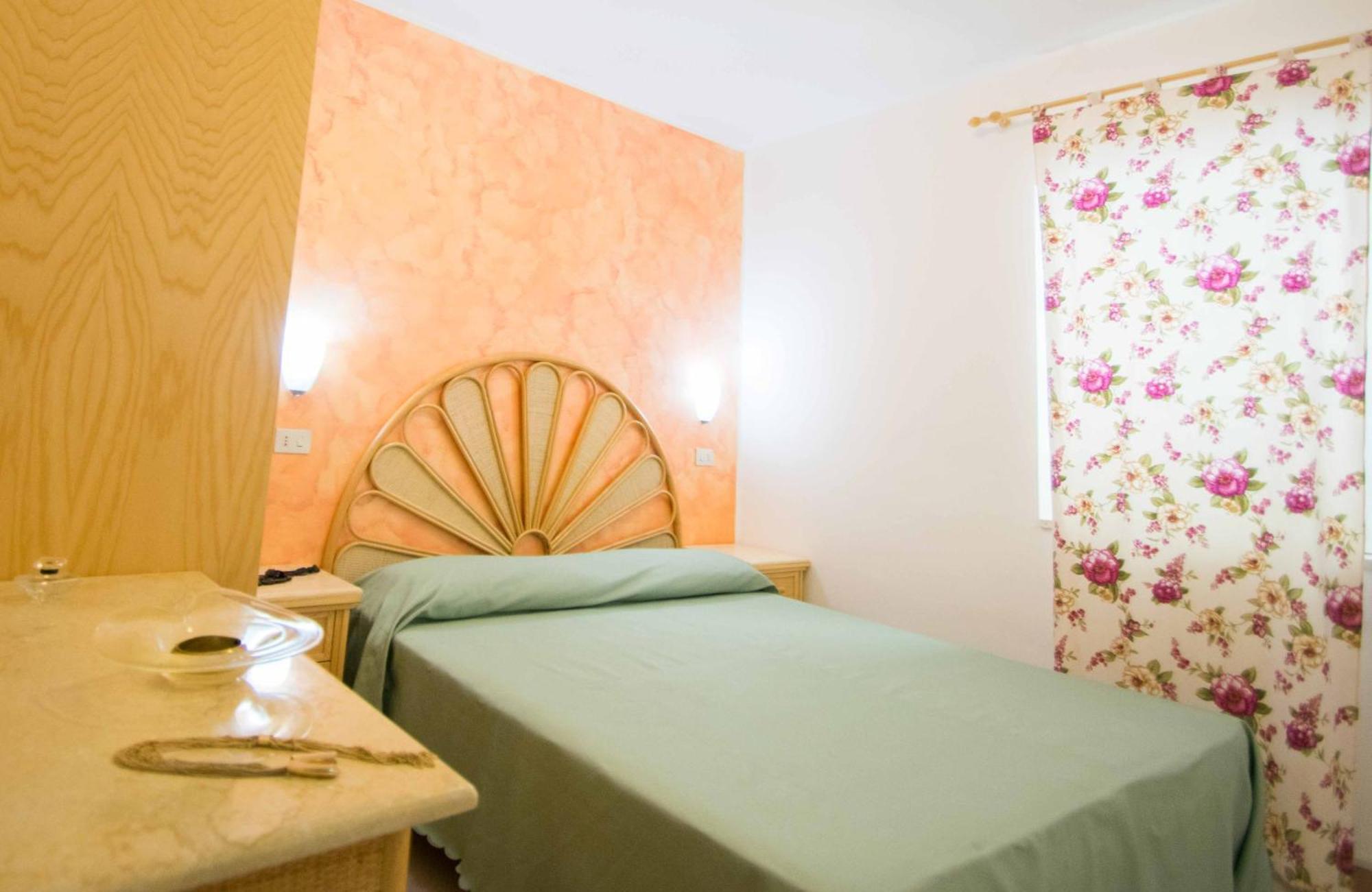 Hotel Resort Rocca Di Vadaro カーポ・ヴァチカーノ 部屋 写真
